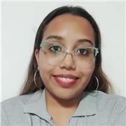 Profesora de sociales (historia, geografía, democracia, catedra de paz)